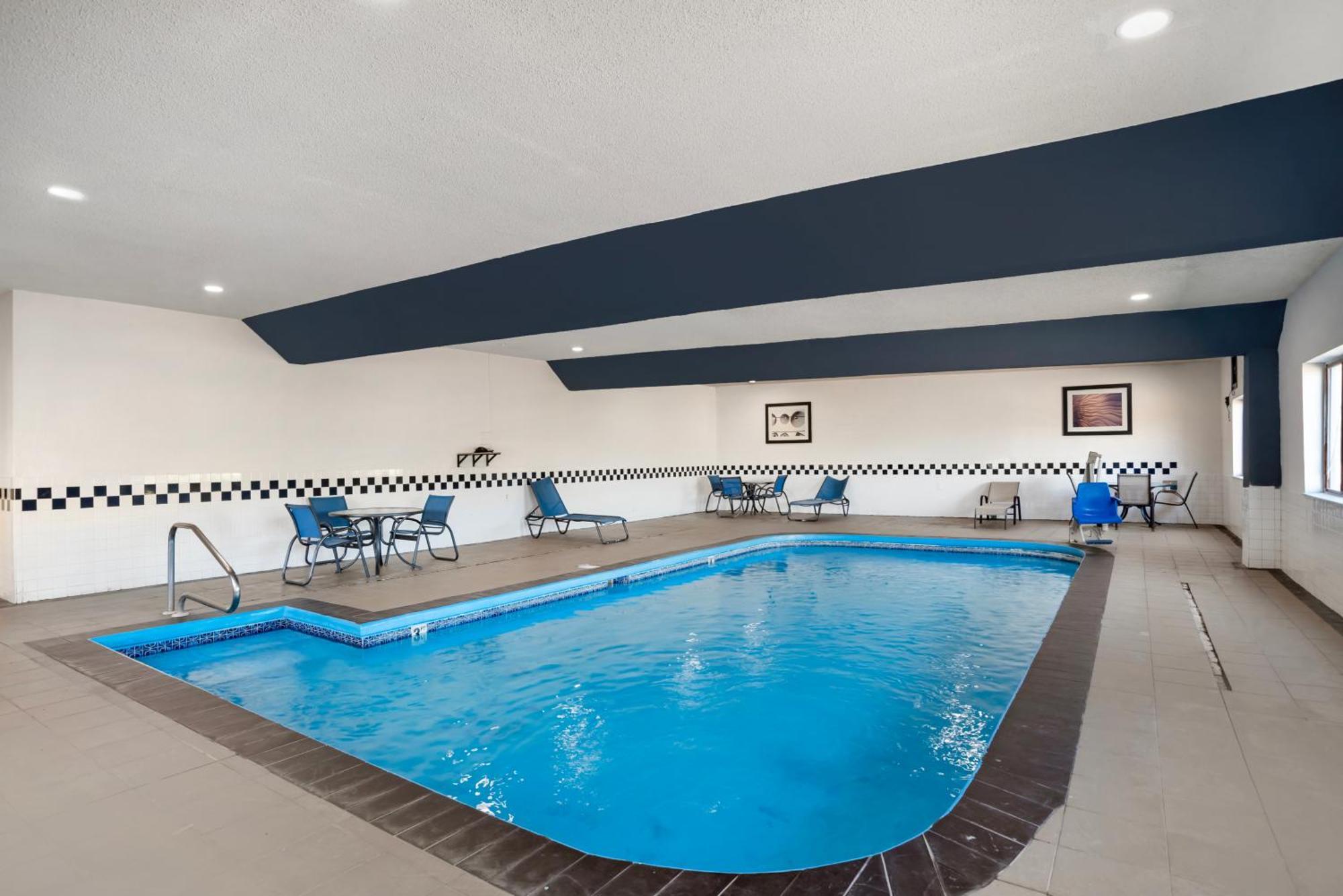 Comfort Inn & Suites Crystal Inn Sportsplex Gulfport Eksteriør bilde